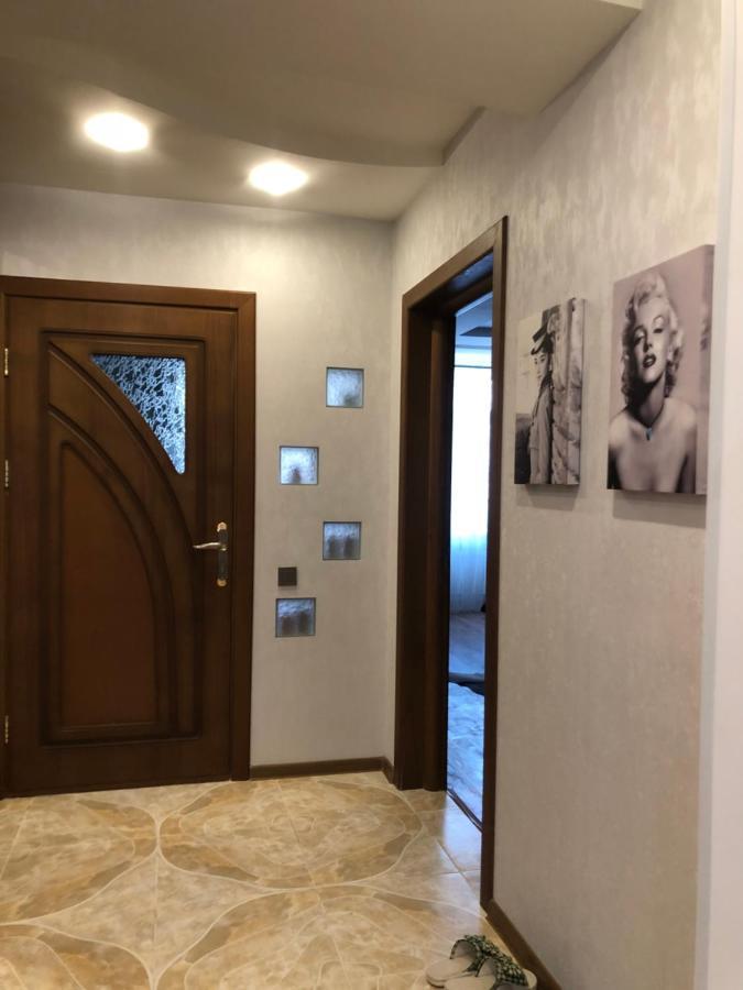 Stylish Apartments In The Heart Of The City! Tashkent Exterior foto